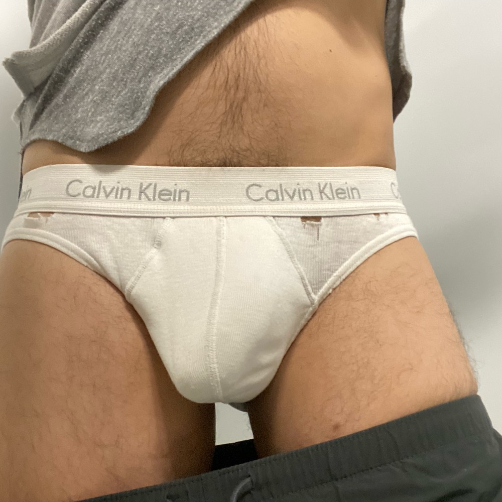 Calvin Klein - Picture 17 of 17